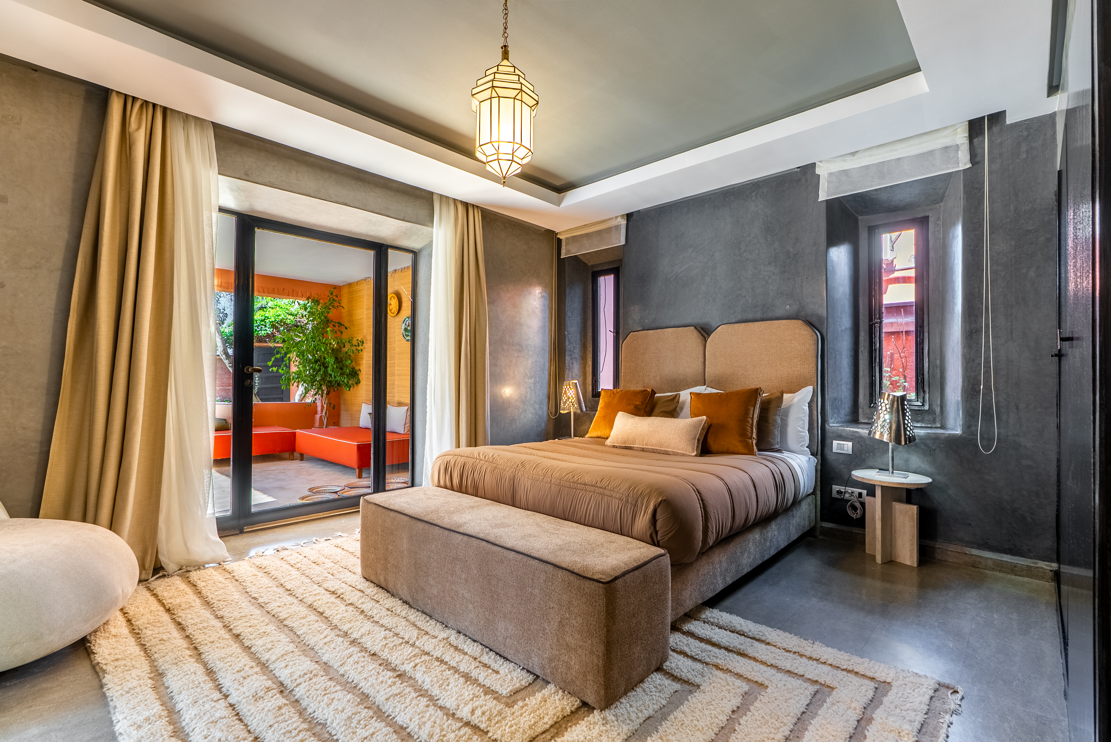Chambre Agdal au rez-de-chaussée avec vue et accès jardin